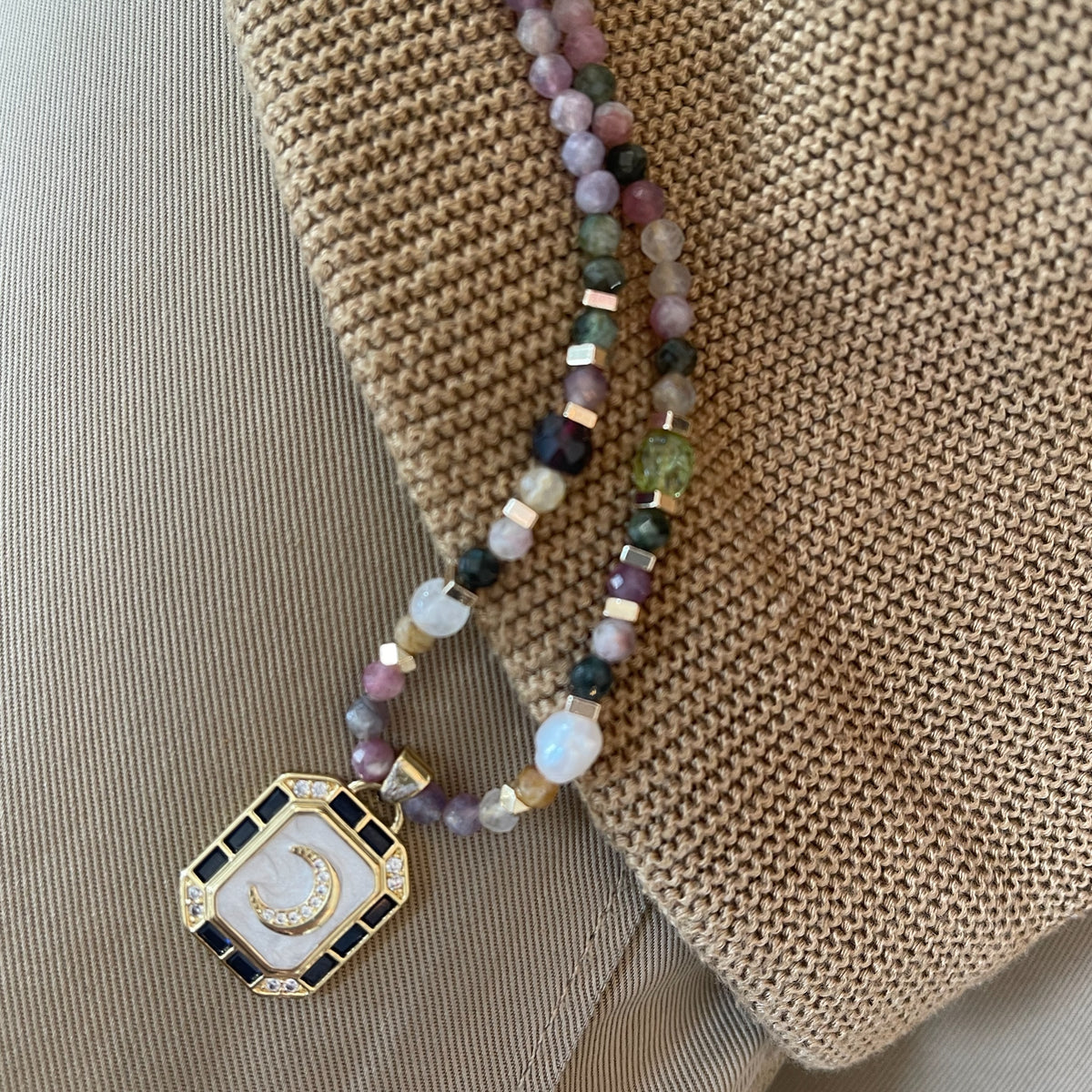 שרשרת מון | Italian marble
