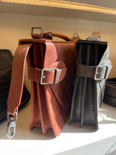 טען תמונה לגלריה, תיק סטודנט | אוליב וינטג