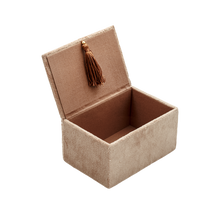 Load image into Gallery viewer, Jewellery box || קופסת קטיפה