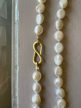 Load image into Gallery viewer, מחרוזת פנינים פראיות || Wild pearls string