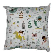 Load image into Gallery viewer, cushion castle || כרית נוי טירה