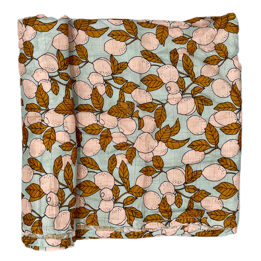 Swaddle blanket || peaches