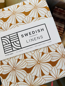 Flowers cinnamon brown || Swedish linens