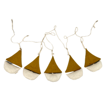 Load image into Gallery viewer, Boat Garland mustard || גרילנדה פשתן קינמון