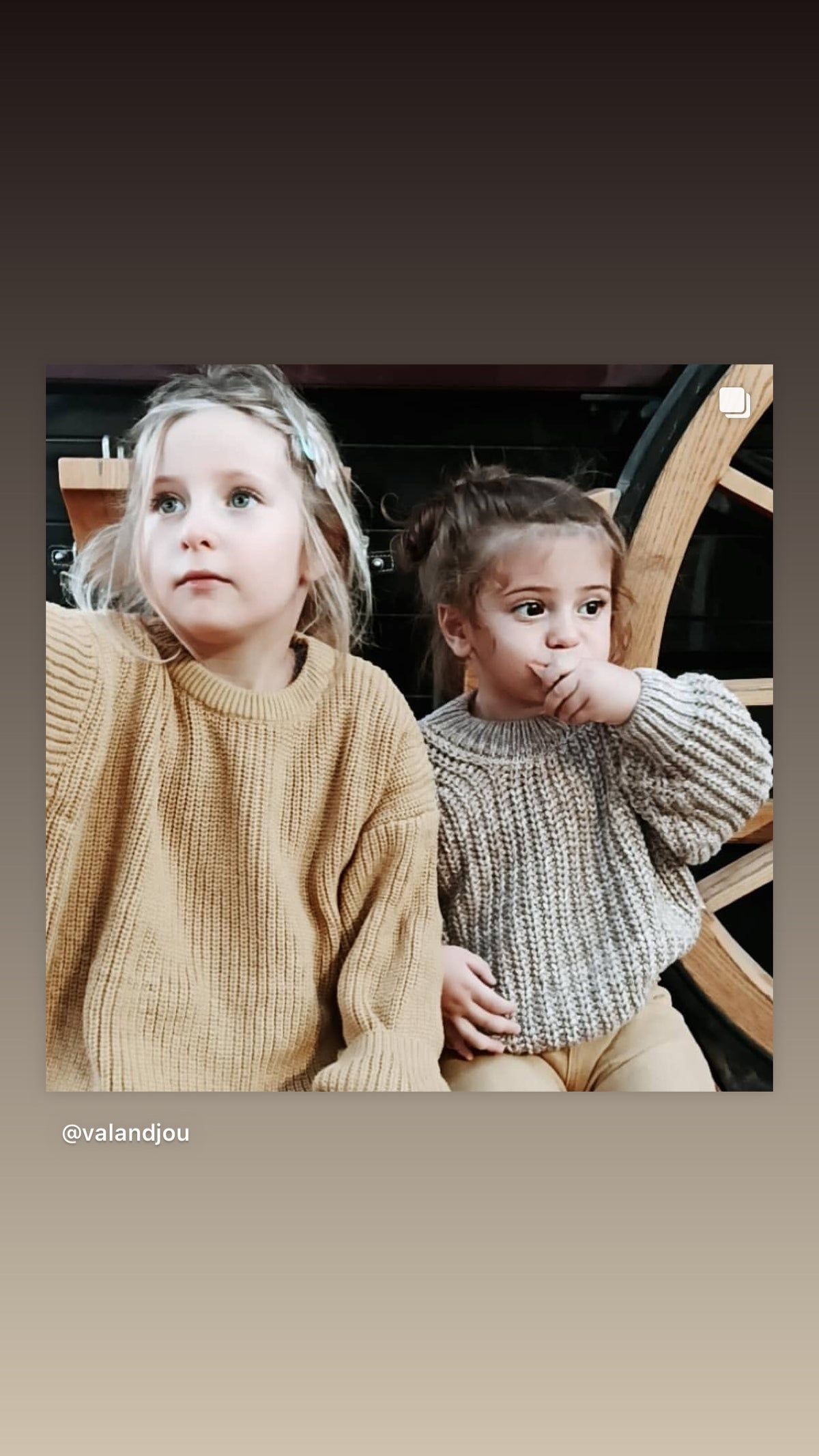 Chunky knitted sweater || taupe