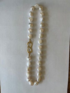 מחרוזת פנינים פראיות || Wild pearls string