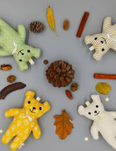 Load image into Gallery viewer, Bear rattle || רעשני דובון