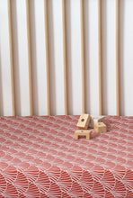 Load image into Gallery viewer, Seashells burgundy || Swedish linens