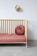 Load image into Gallery viewer, Seashells burgundy || Swedish linens